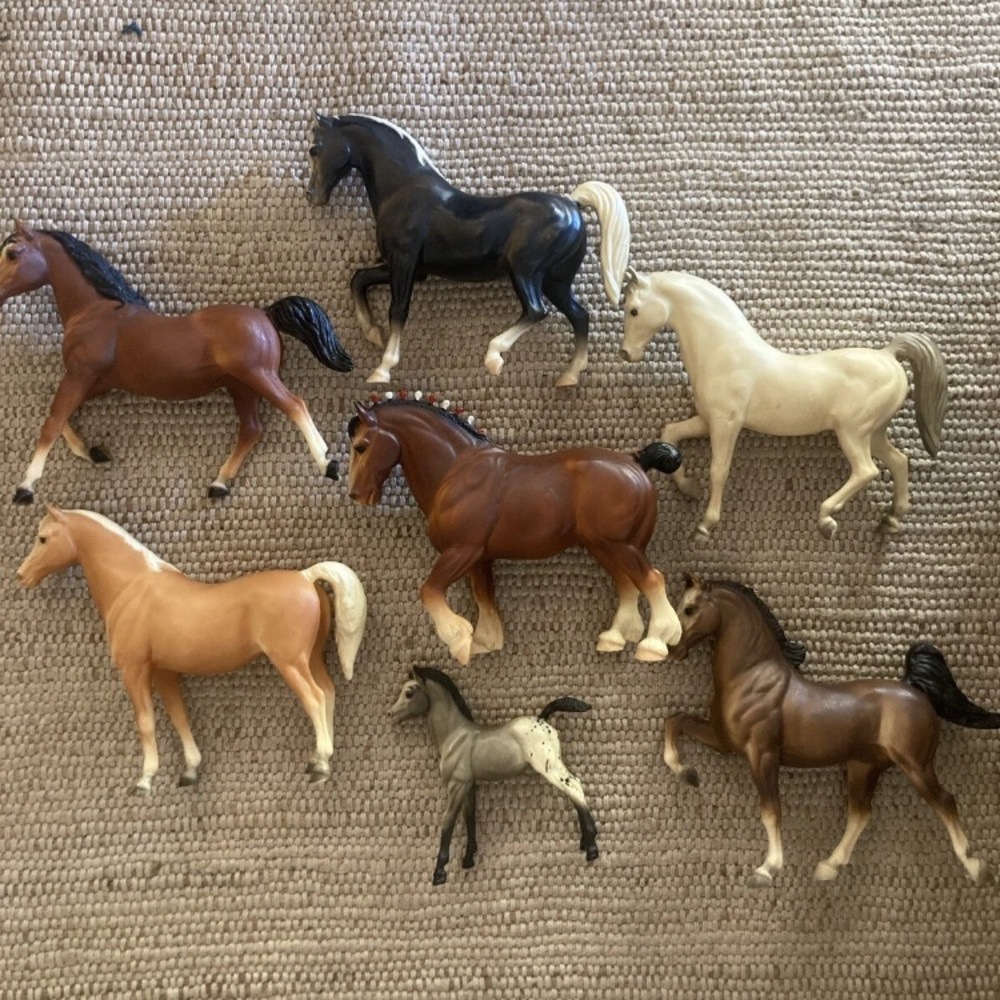 Breyer Horse Lot Bundle of 7 Assorted size